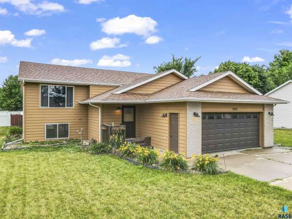 505 E Jesse Ct, Tea, SD 57064