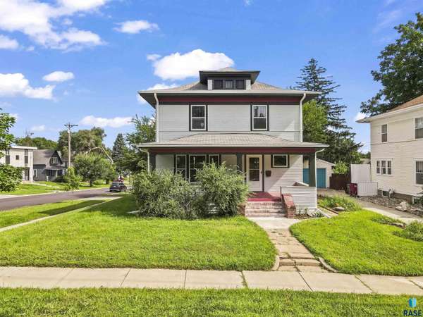 302 E 19th St, Sioux Falls, SD 57105-0827