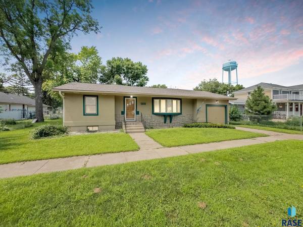 309 Poplar St, Worthing, SD 57077