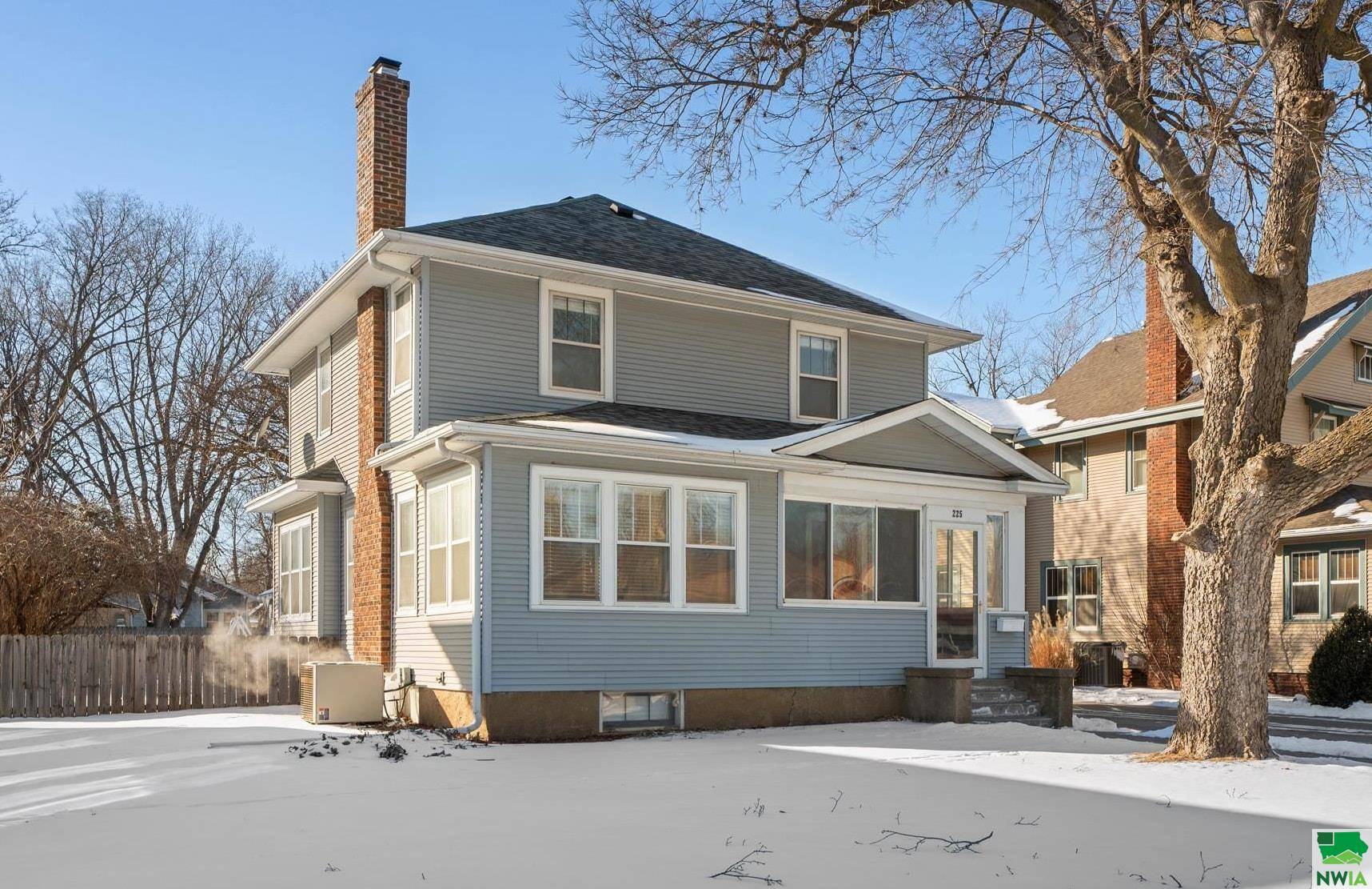 225 S University, Vermillion, SD 57069