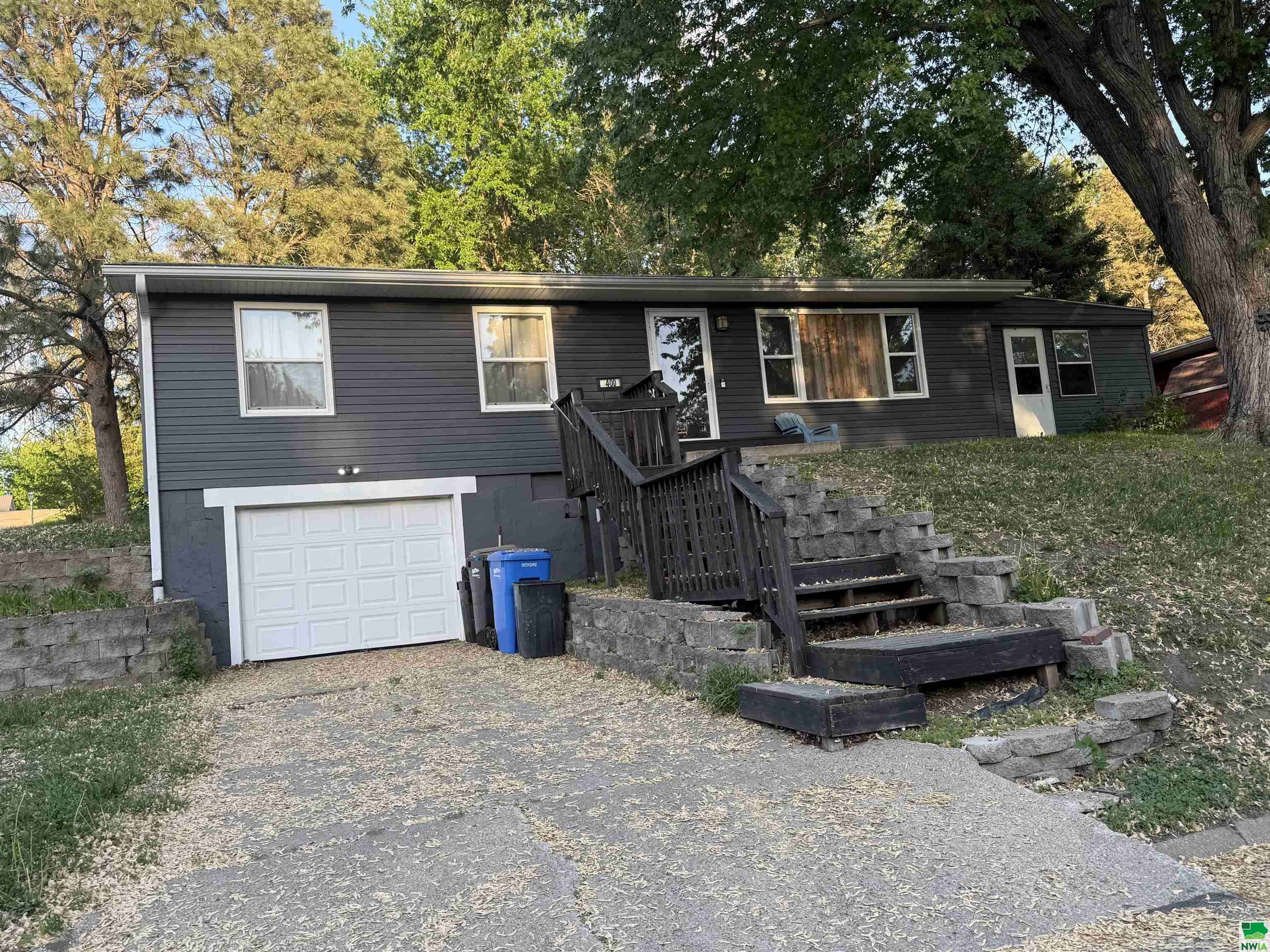 400 S 7th St, Akron, IA 51001