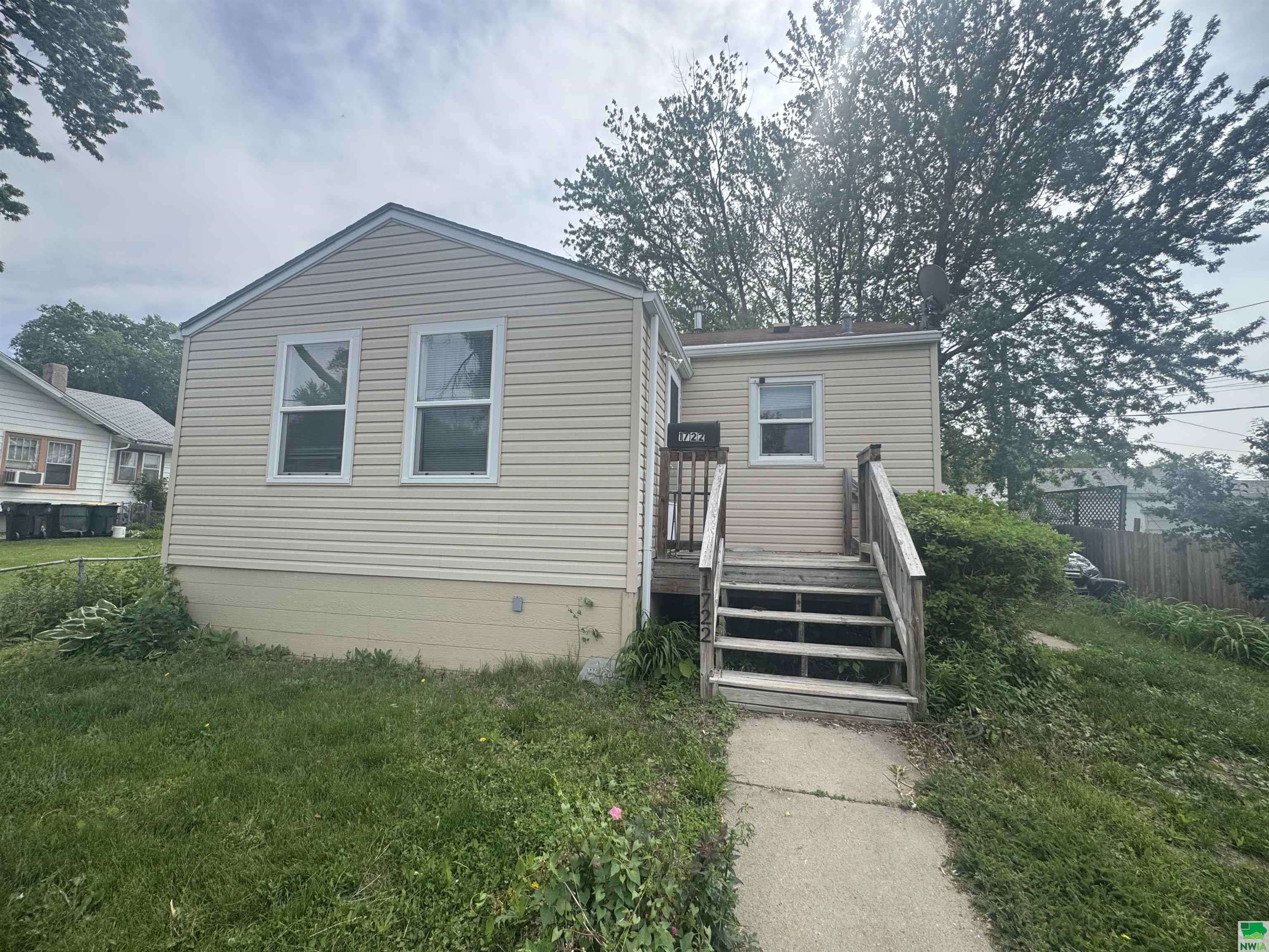 1722 S Alice, Sioux City, IA 51106