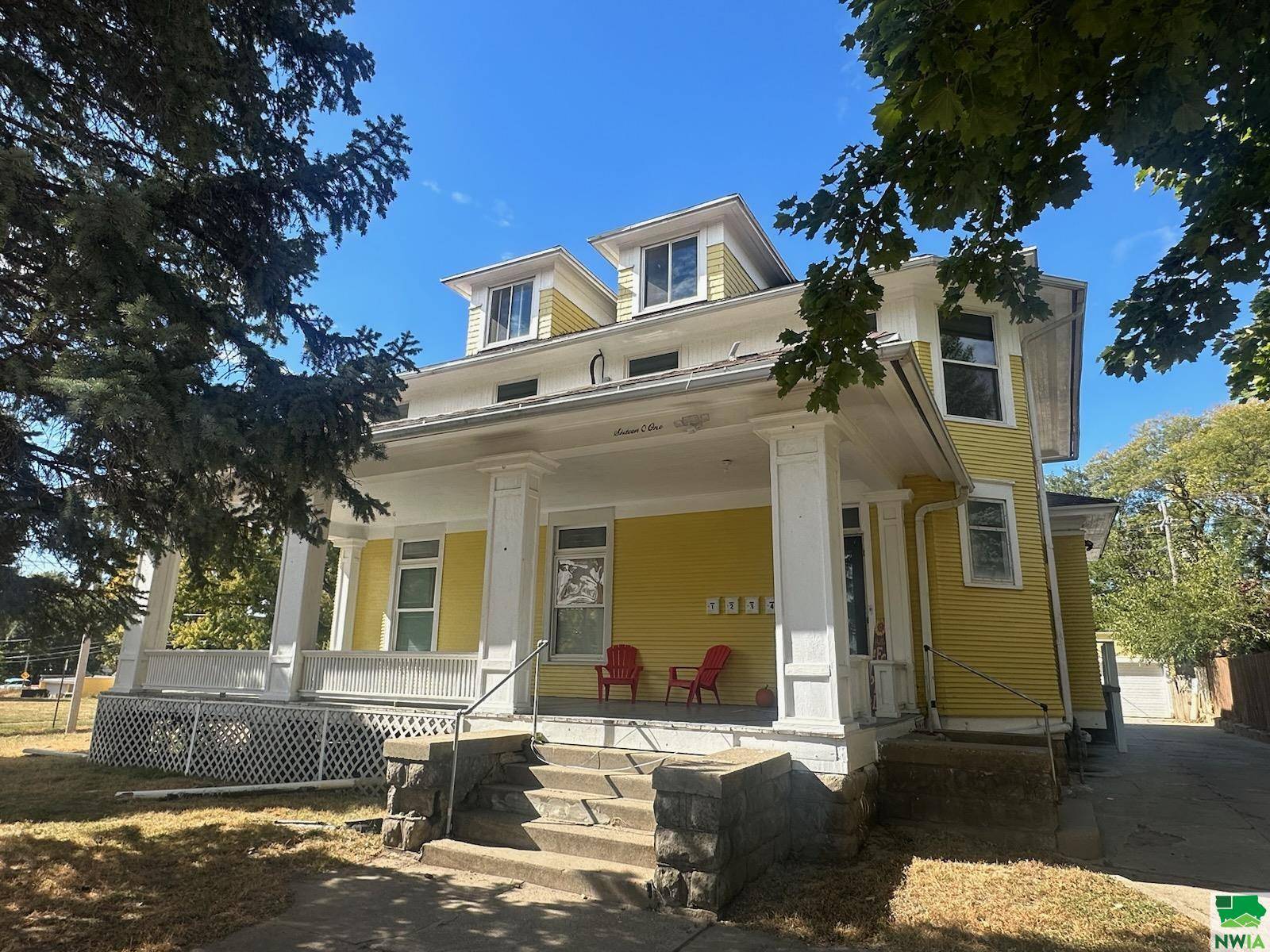 1601 Grandview Blvd., Sioux City, IA 51103