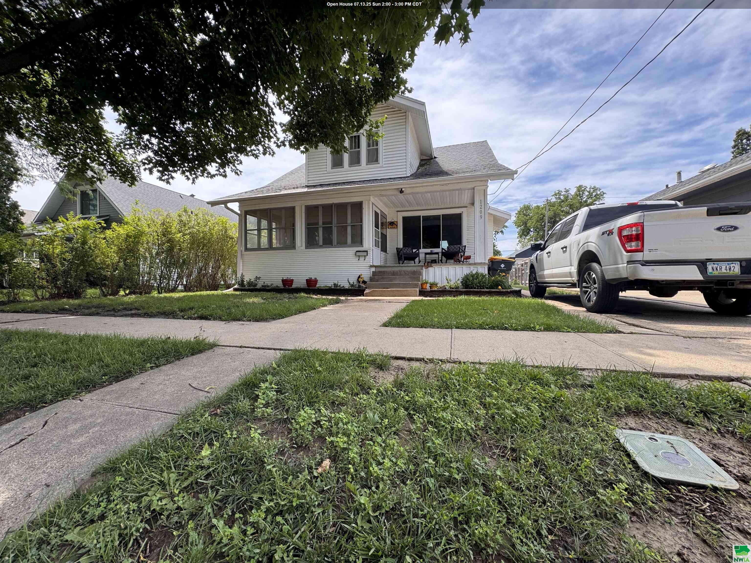 1209 S Mulberry St, Sioux City, IA 51106