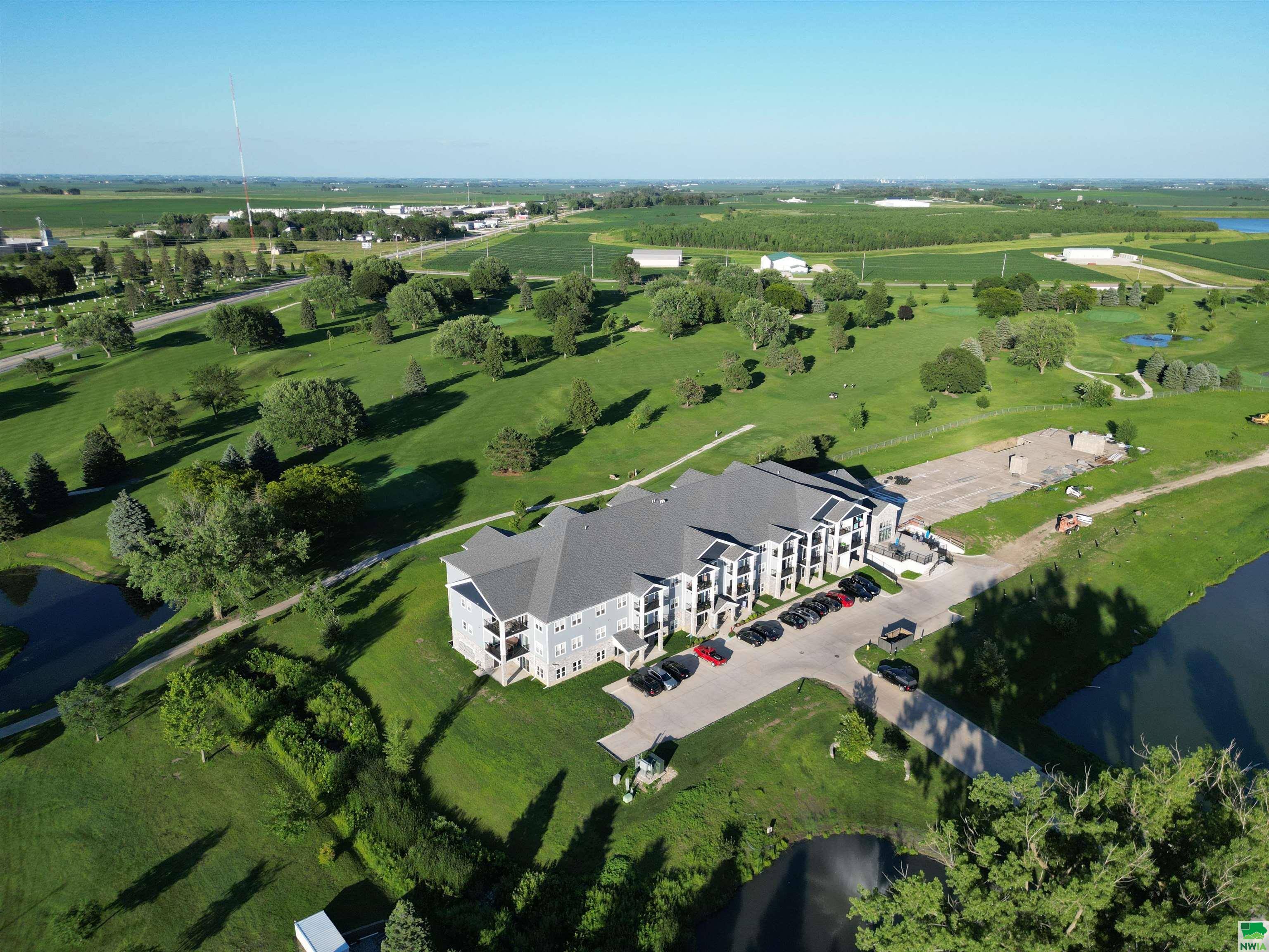 201 Sunrise Park Road 104, Storm Lake, IA 50588