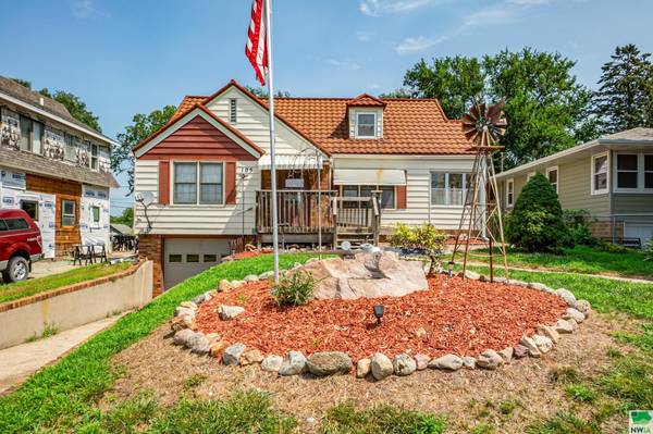 105 W Gilman Terrace, Sioux City, IA 51104