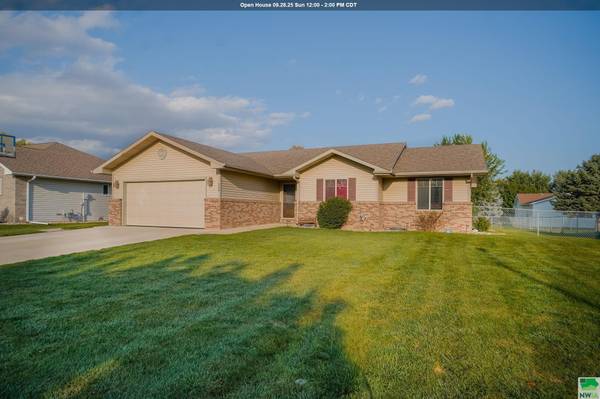 500 N 4TH ST, Moville, IA 51039