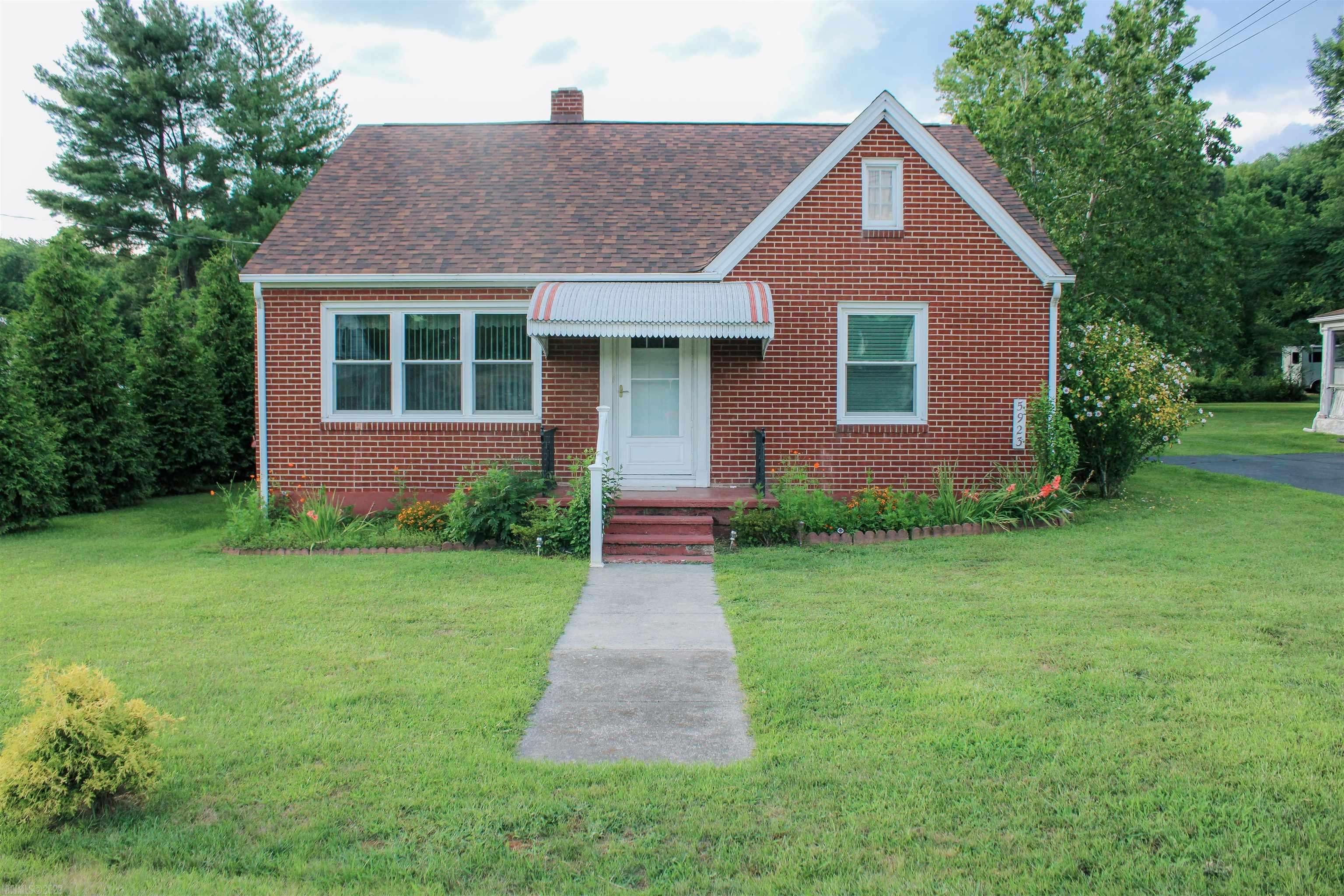 5923 Virginia AVE, Pembroke, VA 24136