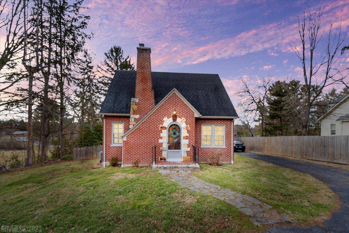 995 W Main ST, Christiansburg, VA 24073