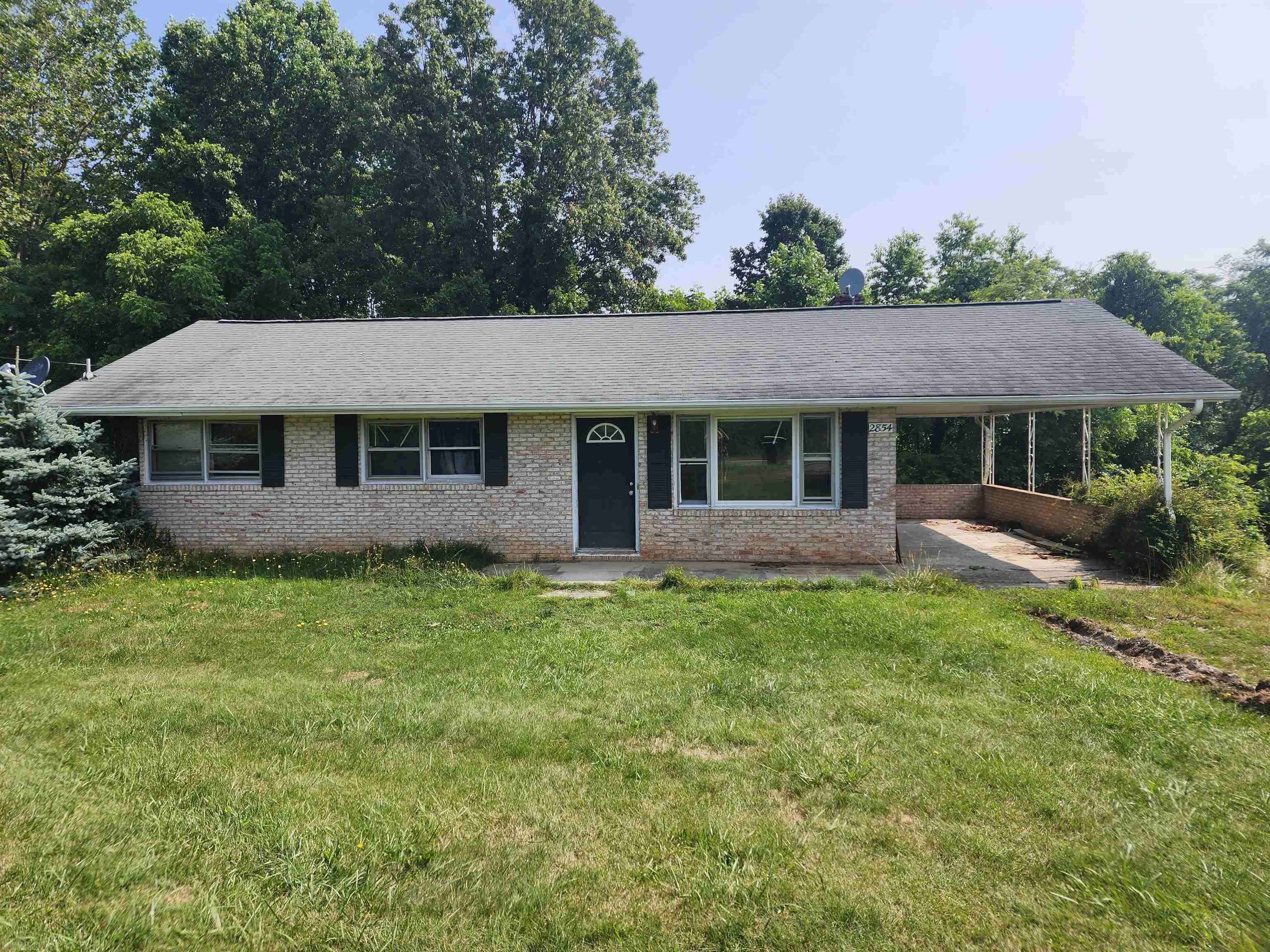 2854 Double Cabin RD, Hillsville, VA 24343