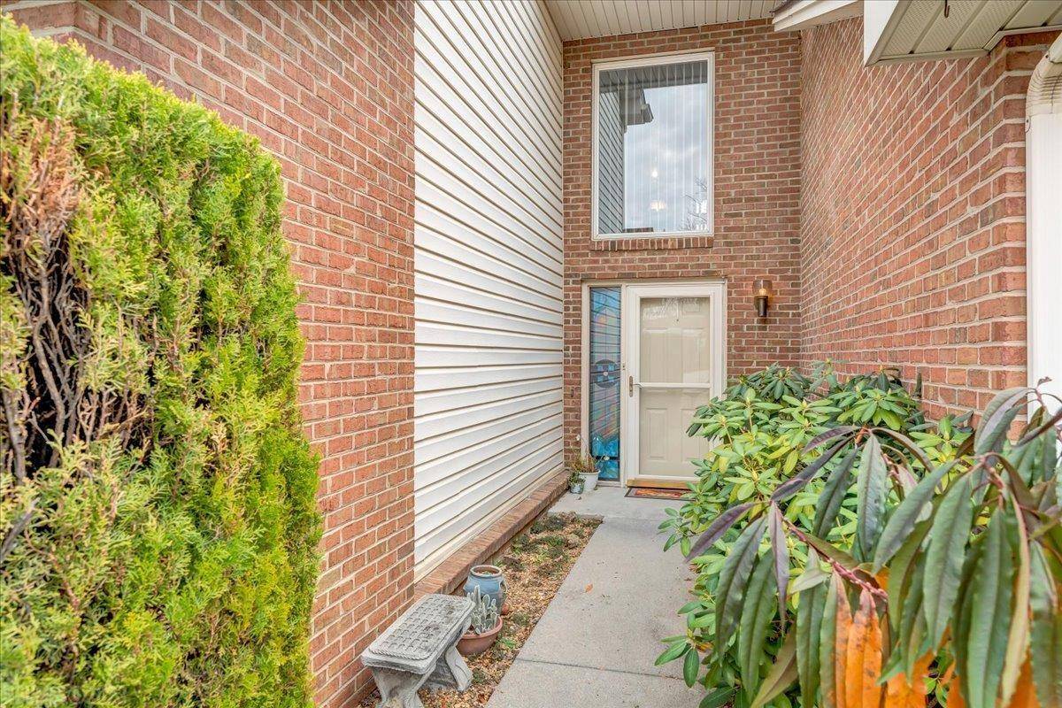 Christiansburg, VA 24073,90 Patricia Lane NE