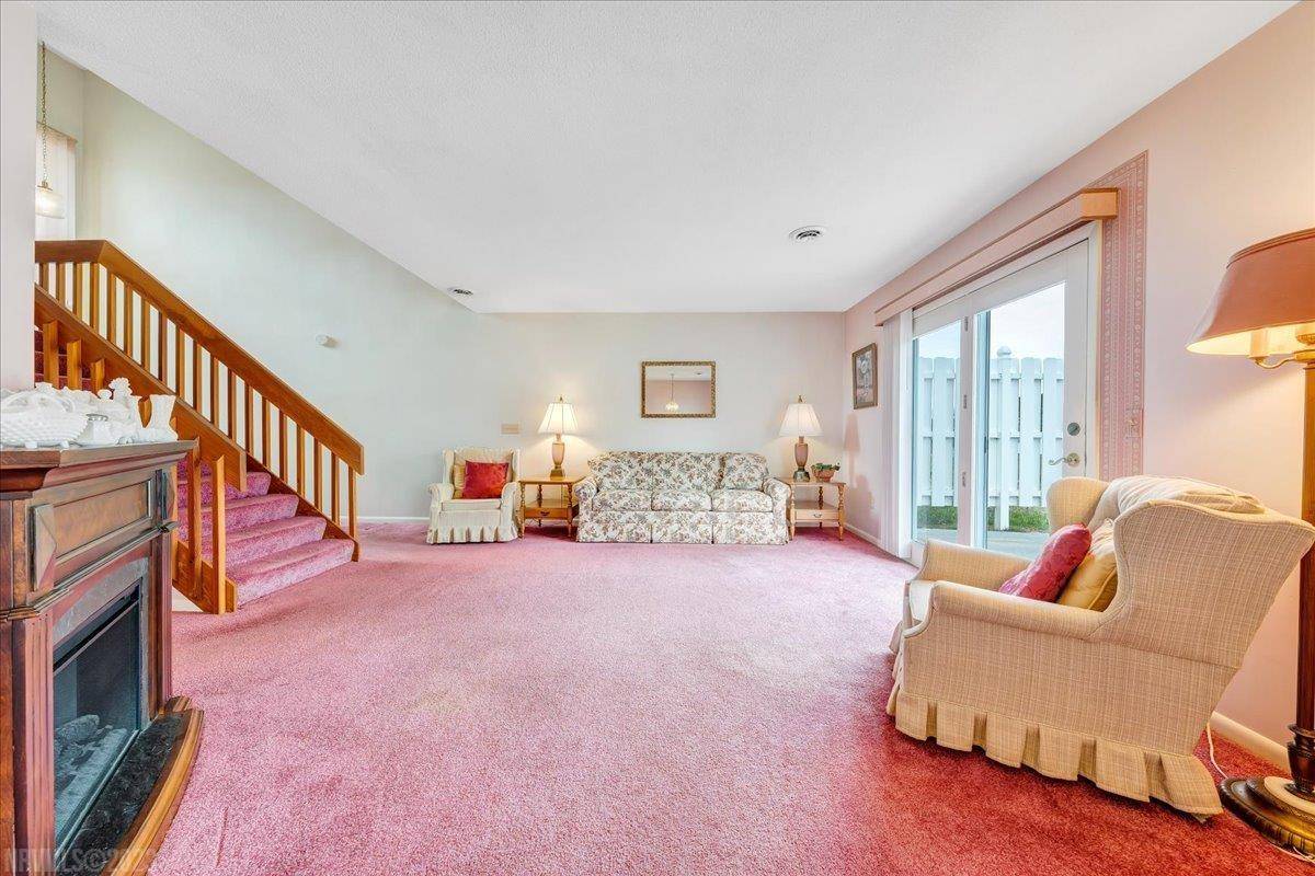 Christiansburg, VA 24073,90 Patricia Lane NE