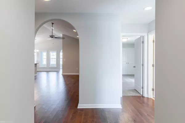 Radford, VA 24141,112 Aaliyah LN