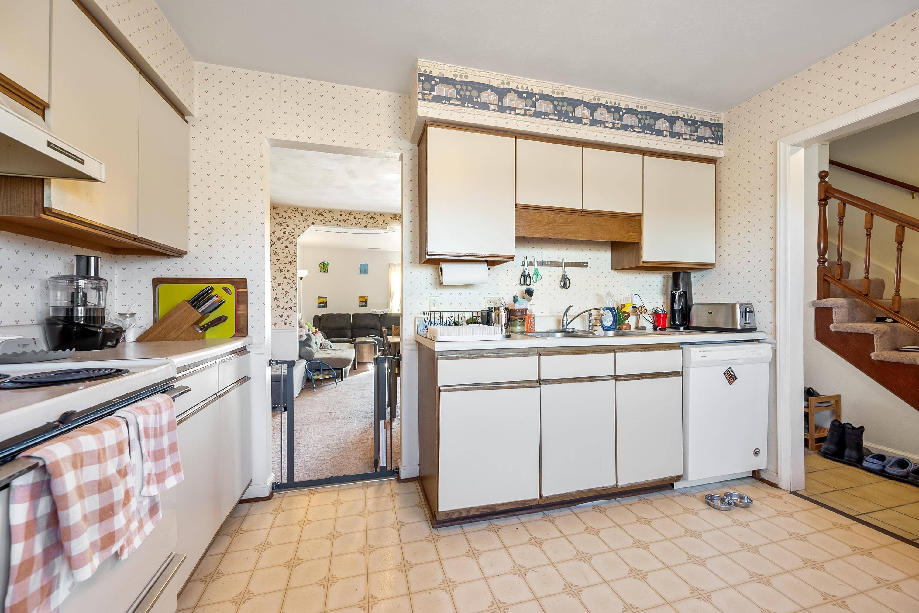 Blacksburg, VA 24060,2402 Ridge RD