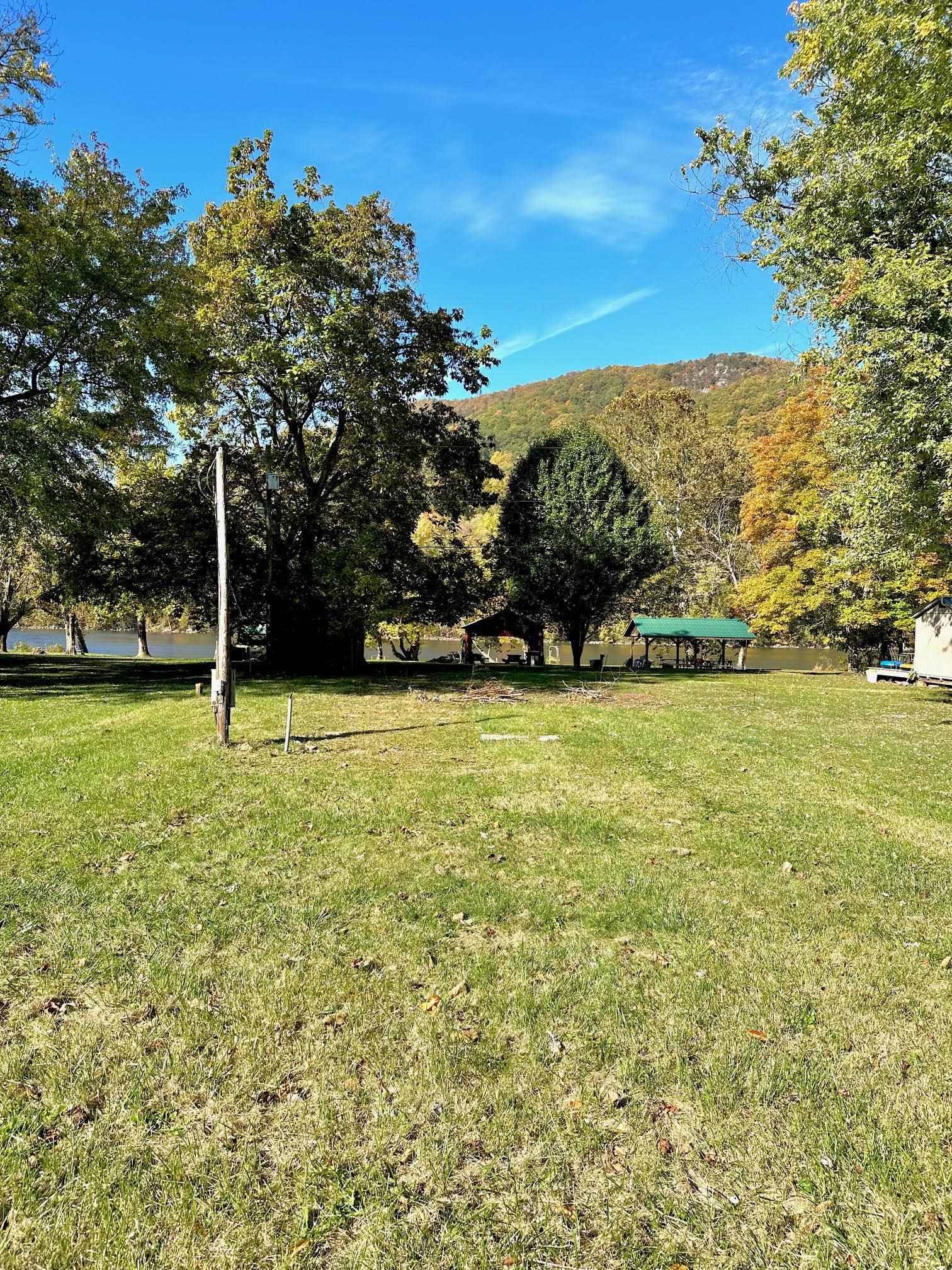 2905 Big Falls RD, Blacksburg, VA 24060