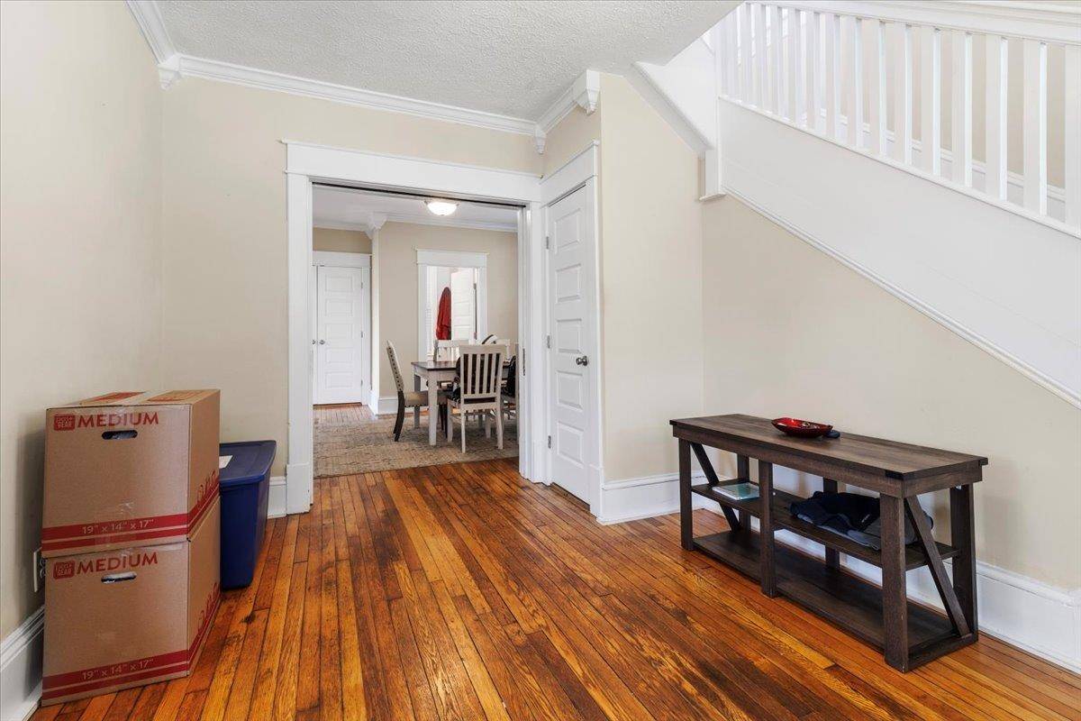 Pulaski, VA 24301,137 7TH Street NW