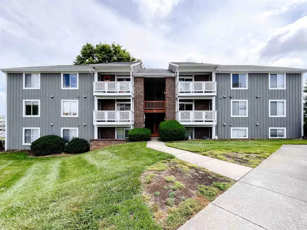 805 CASCADE CT,  Blacksburg,  VA 24060