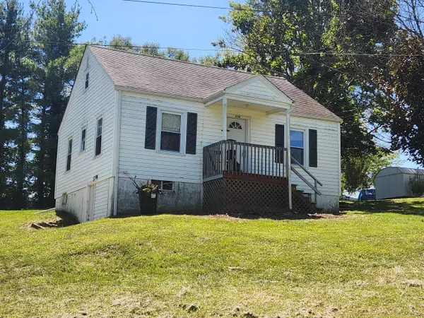 318 Wolfe AVE,  Marion,  VA 24354