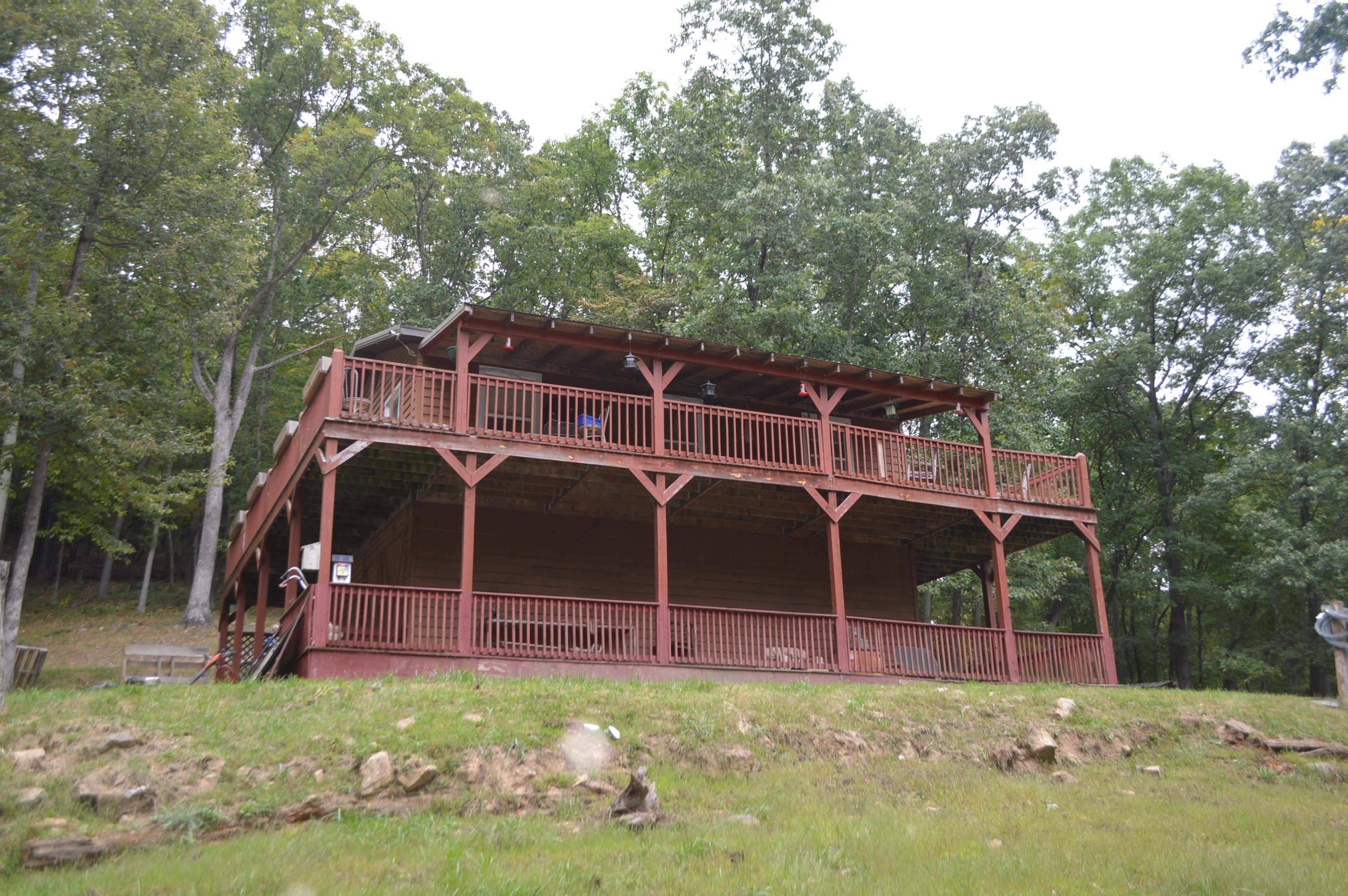 3002 Old Waiteville RD, New Castle, VA 24127