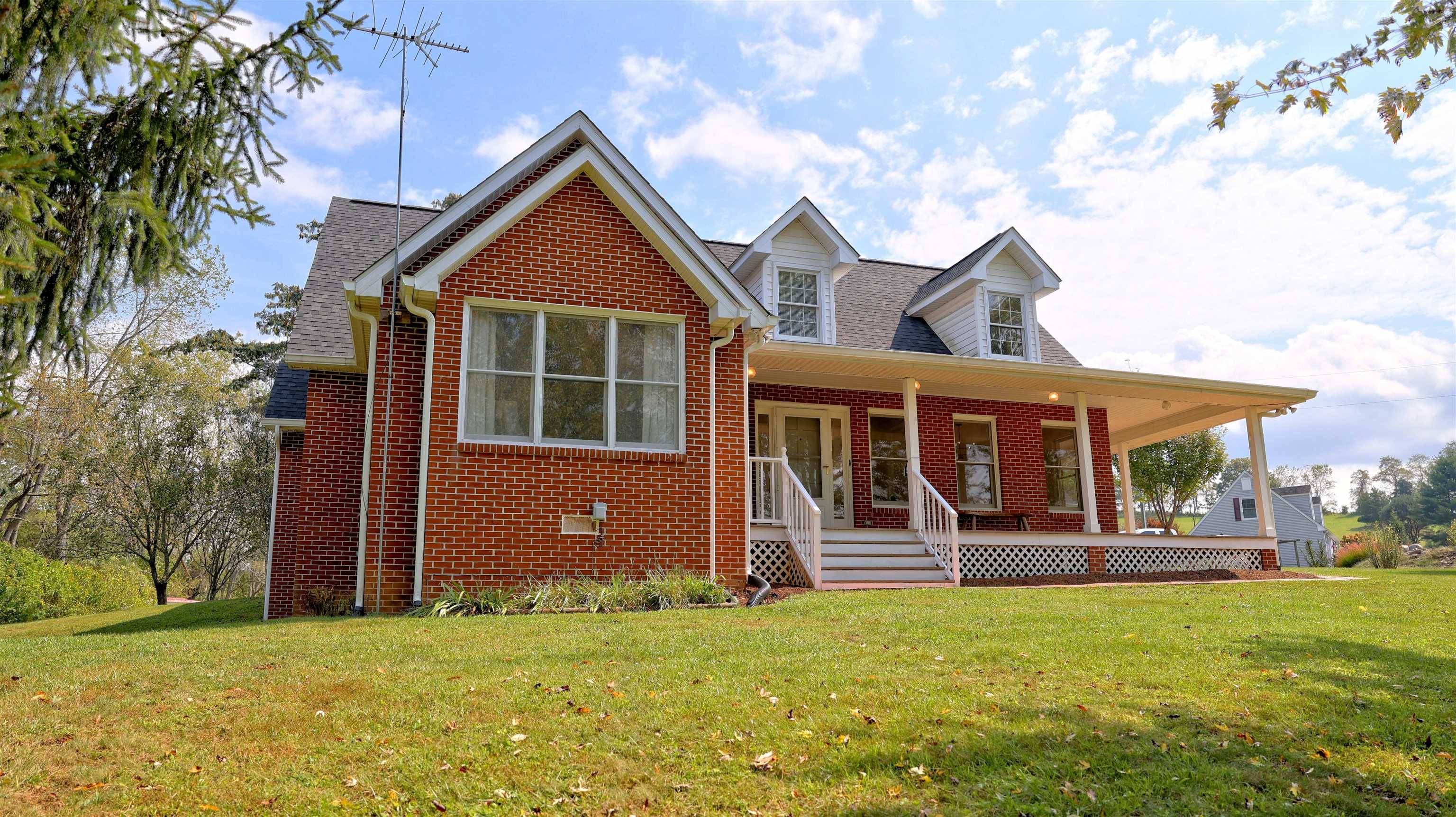 5650 INDIAN VALLEY RD, Radford, VA 24141