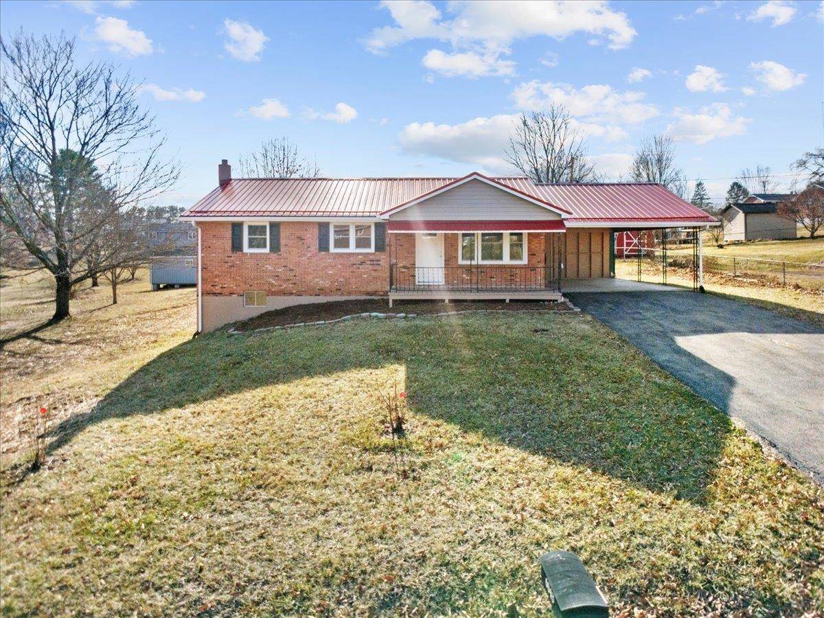 Dublin, VA 24084,6043 Dolphus AVE
