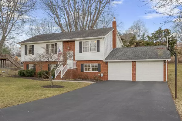 765 Atkinson RD, Christiansburg, VA 24073