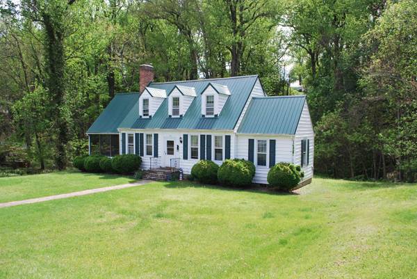 120 Oakland DR, Pulaski, VA 24301