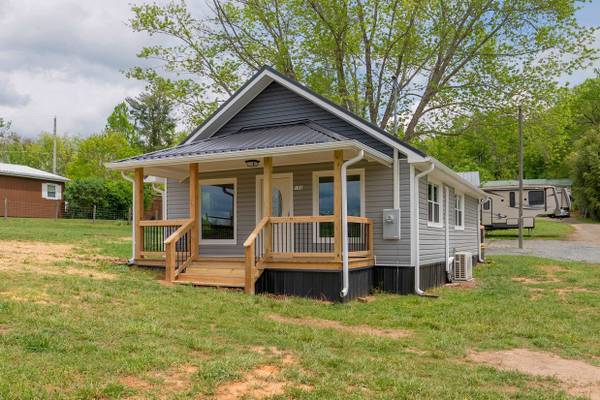 155 Meadow Creek RD, Galax, VA 24333
