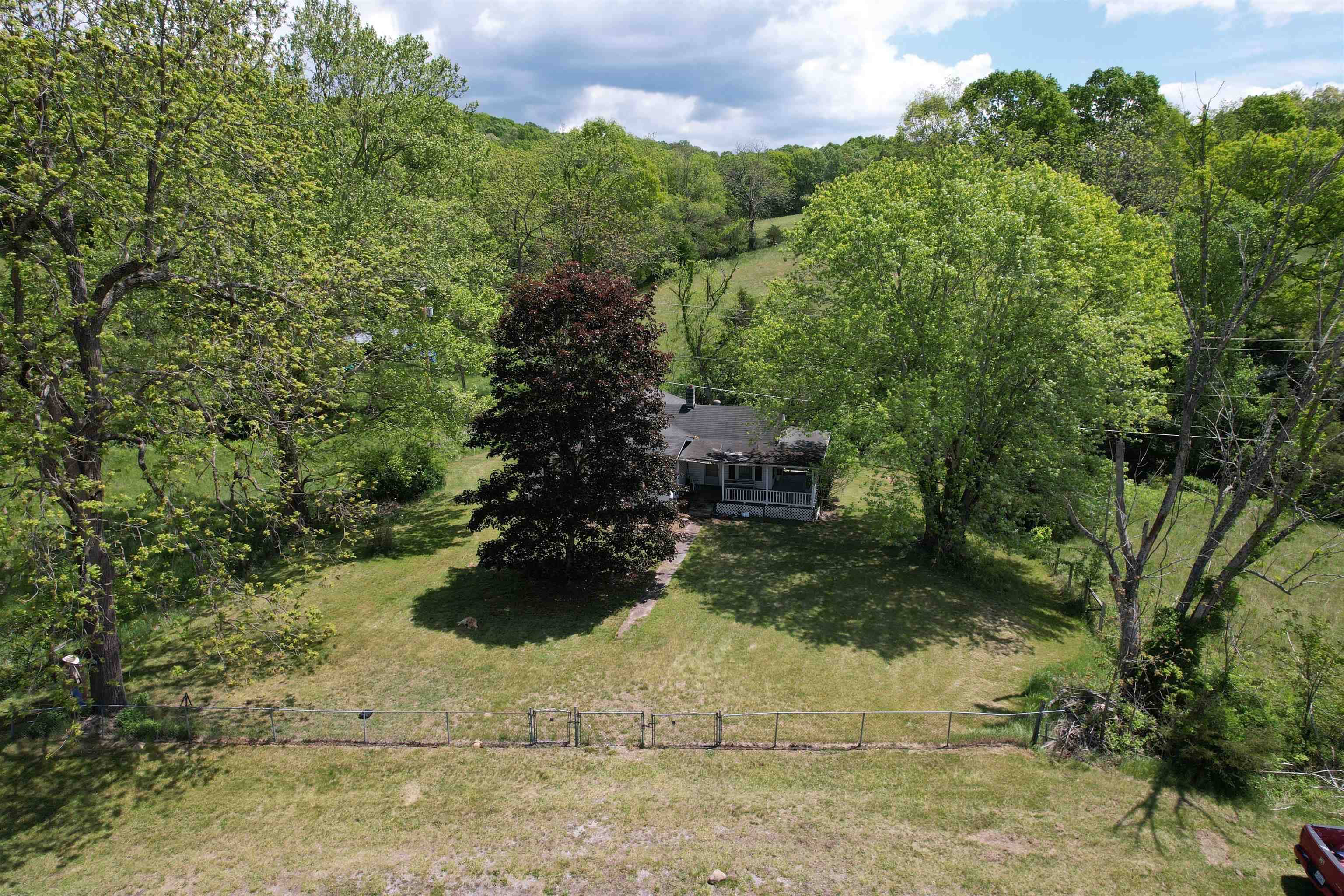 4134 Old Route 100 RD, Pulaski, VA 24301