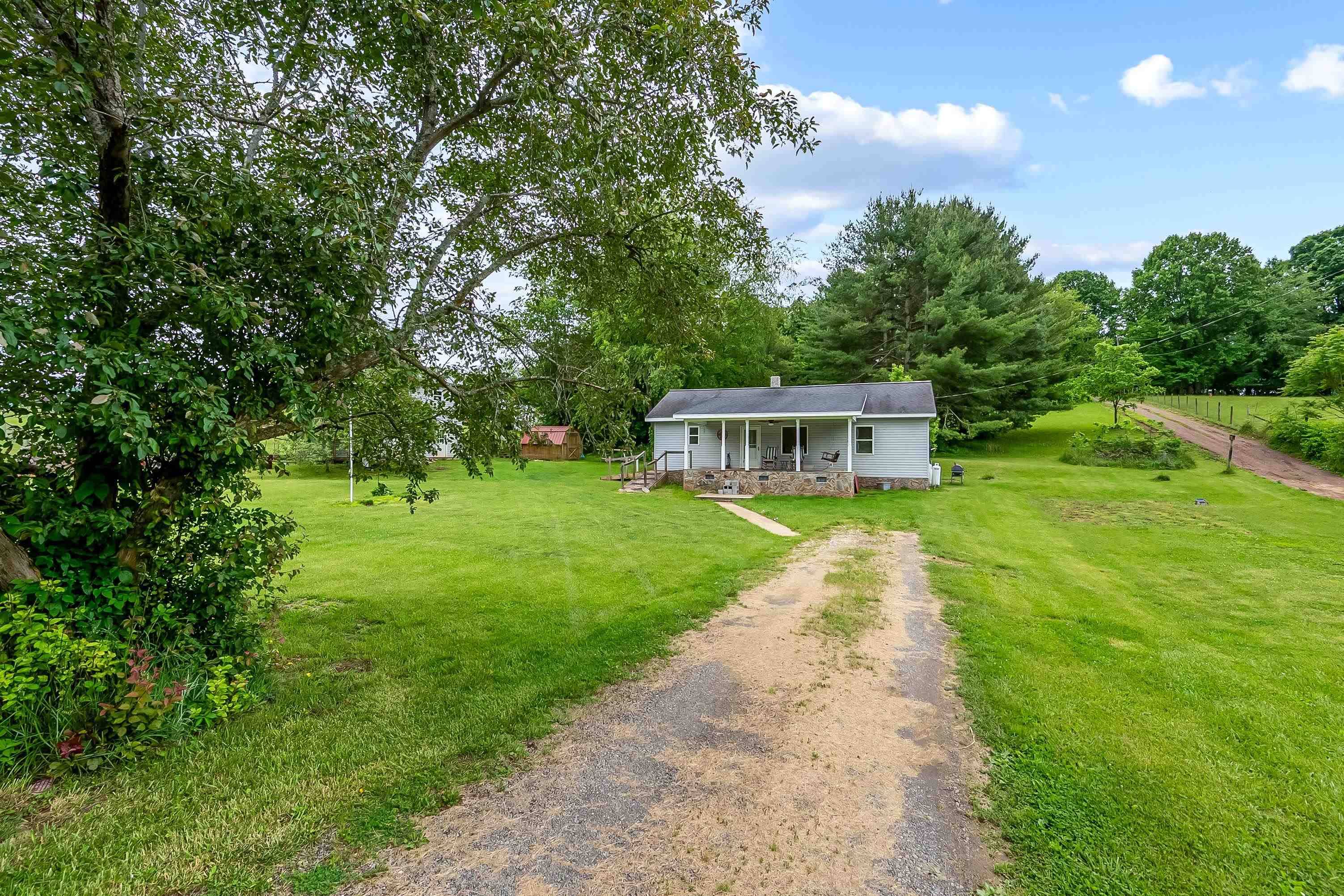 451 Payne Town RD, Max Meadows, VA 24360
