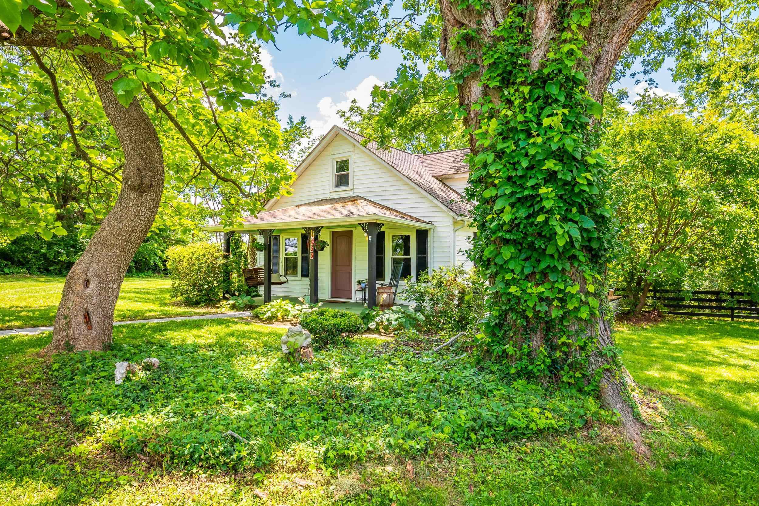 1055 Murray ST, Christiansburg, VA 24073