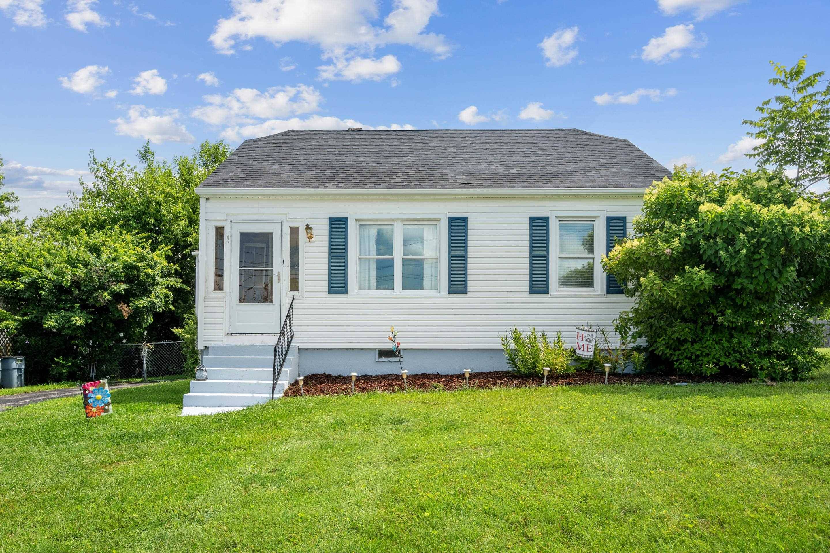 6442 Spring AVE, Radford, VA 24141