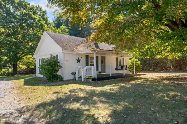 Hiwassee, VA 24347,2336 Julia Simpkins RD