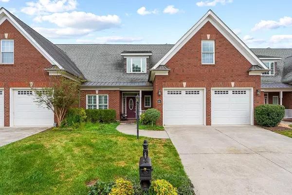 8545 WHISTLING STRAITS DR, Radford, VA 24141