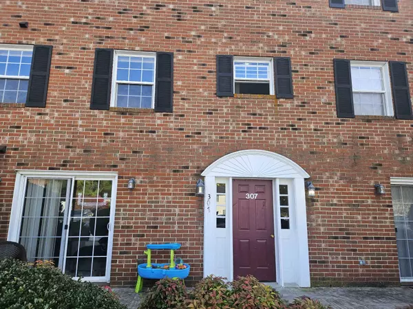 Blacksburg, VA 24060,307 Loudon RD