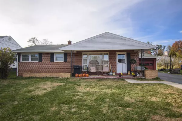 16 Alleghany Street SE, Christiansburg, VA 24073