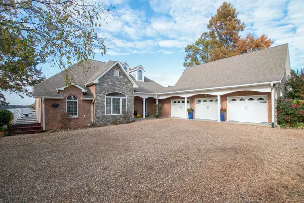 Penhook, VA 24137,120 Three Pointe Isle DR