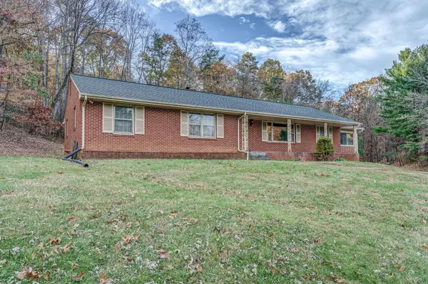 Roanoke, VA 24018,6387 Fairway Estates DR