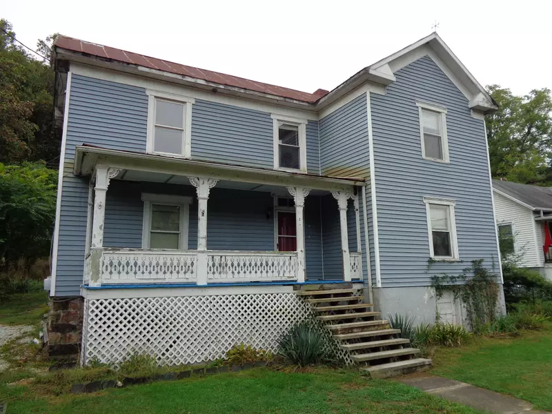 525 Verge ST, Clifton Forge, VA 24422