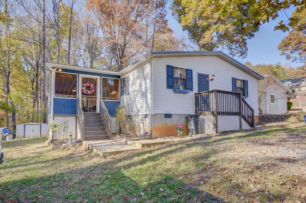 Moneta, VA 24121,30 Lakewood Forest CIR