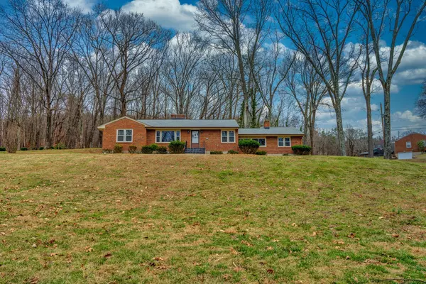 Vinton, VA 24179,605 Maplewood DR