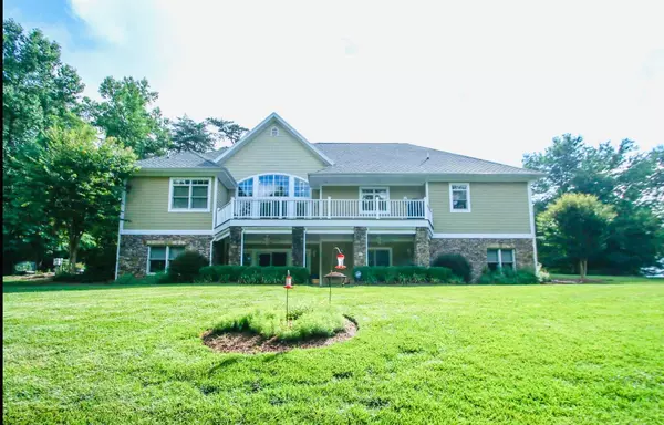 Penhook, VA 24137,64 Sandy Edge CIR