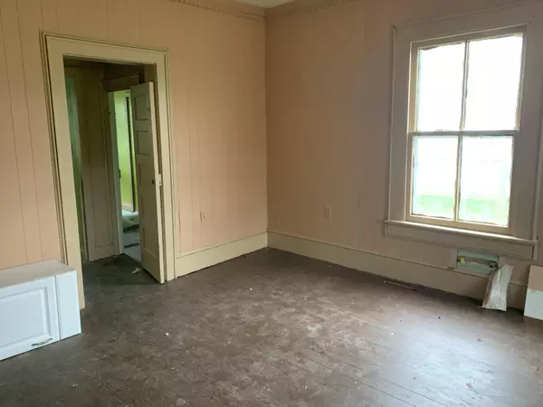 Pulaski, VA 24301,816 Paca ST