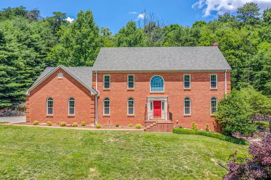 6531 Hidden Woods DR, Roanoke, VA 24018