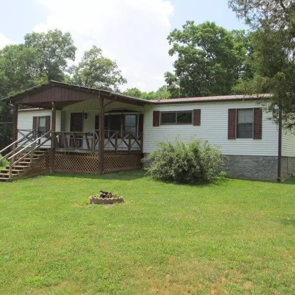 62 Howard Hannah RD, New Castle, VA 24127