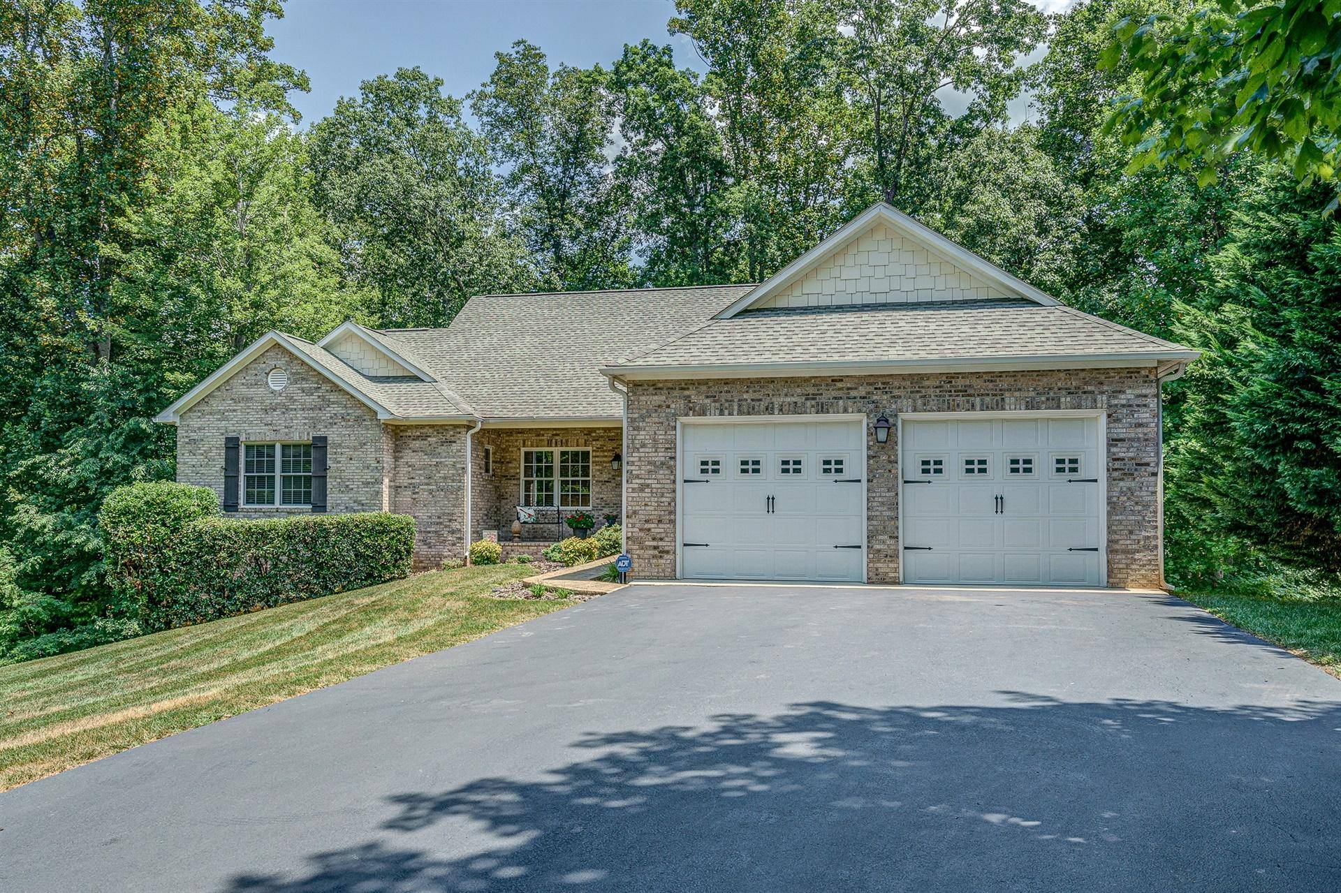 Moneta, VA 24121,680 Back Nine DR