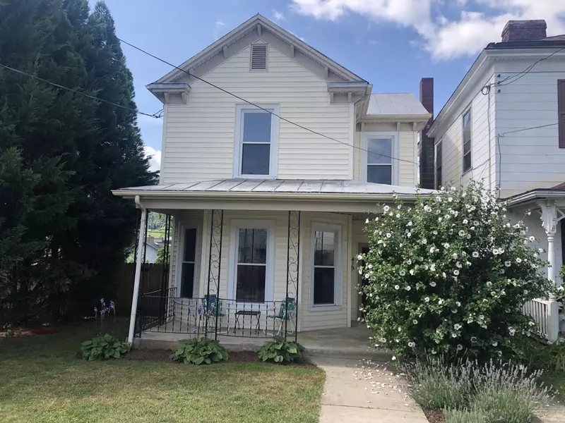 415 Pine ST, Clifton Forge, VA 24422