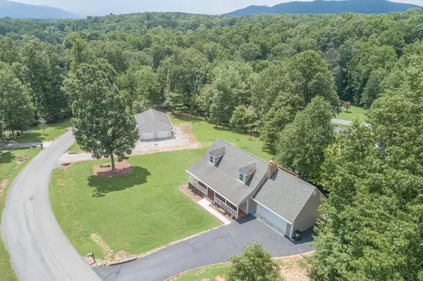 Blue Ridge, VA 24064,87 Oak Ridge CT