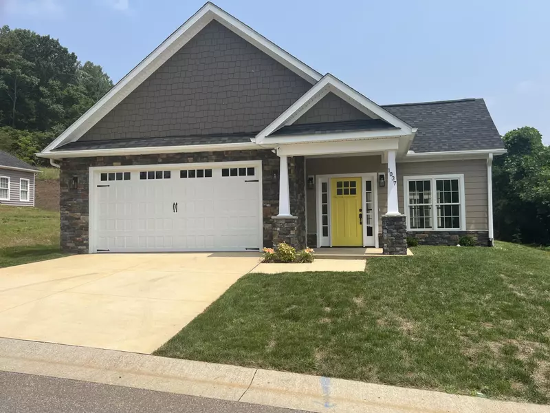 1037 Mayberry Hills WAY, Moneta, VA 24121