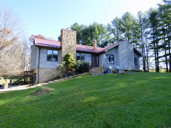Floyd, VA 24091,1437 Christiansburg Pike